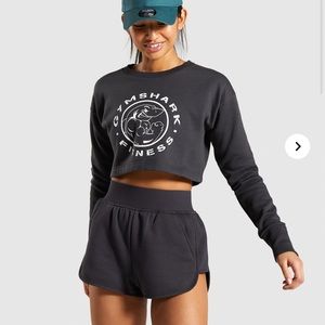 Gym shark cropped hoodie
